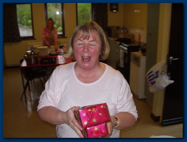 600x449 pixels (93K)